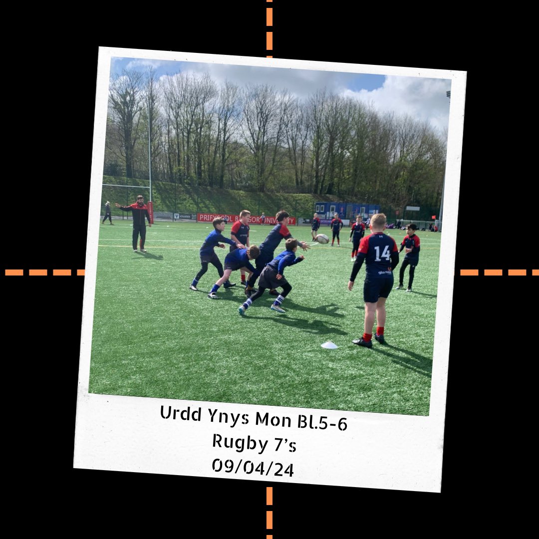 Always a pleasure to support @urddynysmon with their yearly Years 5-6 rugby 7’s @BangorSport. Some great rugby on show from a range of primary schools. @CRLlangefni @RGCCymuned