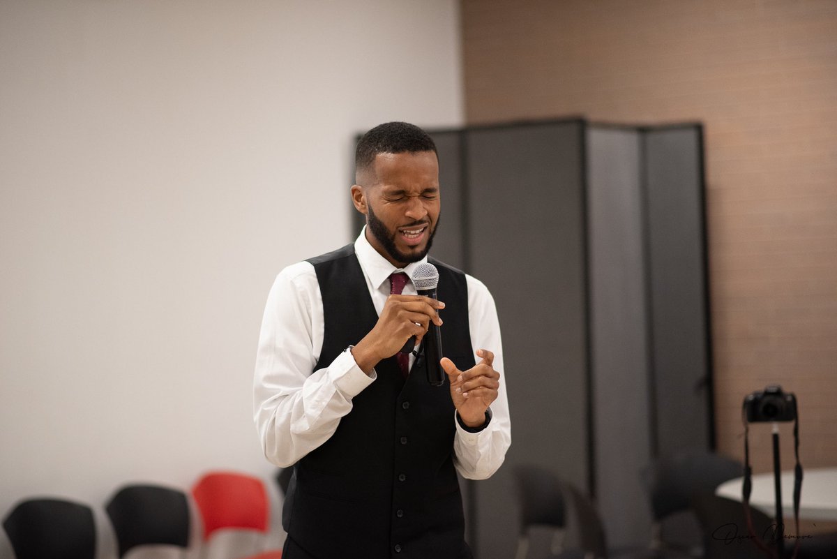 johnjohnspeaks's tweet photo. “As long as you have BREATH, you have PURPOSE.”
#InspirationalQuotes #sharethismessage #RepostandLike #publicspeaker #youmatter https://t.co/iFSLVlSE1K