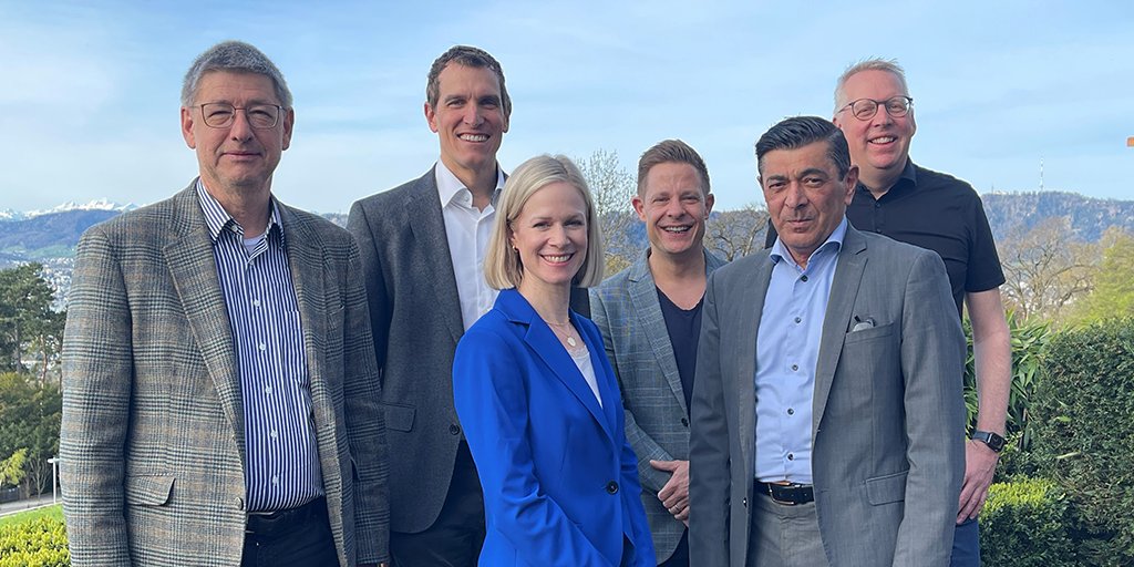 hsk_schweiz's tweet photo. Unser Verwaltungsrat ist wieder vollzählig. Wir begrüssen Roman Schuppisser (Helsana) als neuen Verwaltungsratspräsidenten sowie Anne-Catherine Miranda (KPT) und wünschen dem gesamten Verwaltungsrat weiterhin viel Erfolg bei ihren Aufgaben. https://t.co/l4CANrgdAE