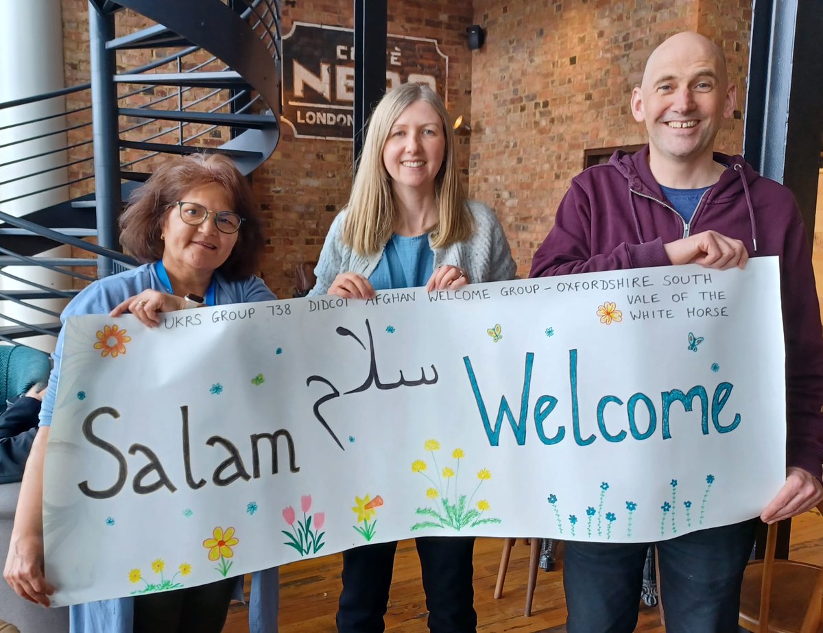 A Bahai, a Christian, and Buddhist arriving at Heathrow to welcome a Refugee family to Didcot today! #CommunitySponsorship @citizensuk @CitizensThames