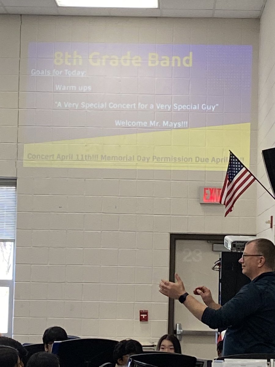 Our @GrangerIPSD204 @ipsd204 band students celebrated our Head Custodian Mr. Mays with a personal concert! So proud of the students and staff for demonstrating the Granger Way! @kibbee_lewis @PakkebierDavid