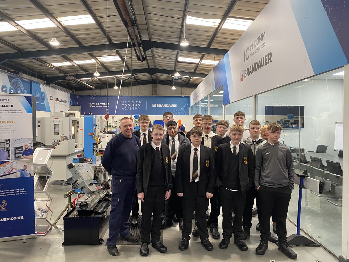 Leanne Mee tweet media