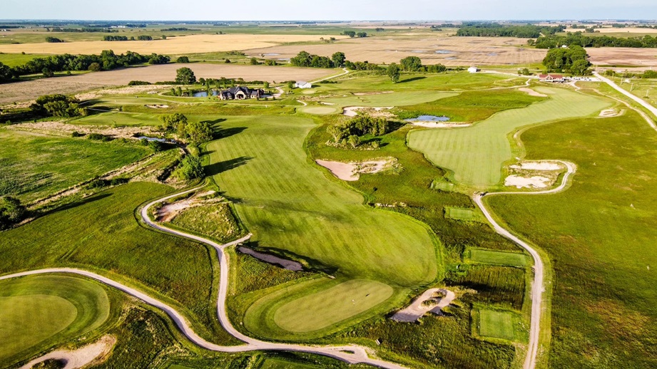 Trevor Dormer’s plan for Old Dane involves completely rerouting the 93-acre property. Discover the new owner's future plans! tinyurl.com/bdz4mxkw ⛳🆒😍 #olddanegolfcourse #olddane #nebraska #golfarchitecture #golfclubmanagement #golfbusinessmonitor