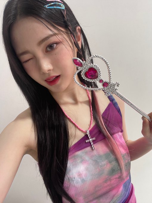 MayuDaily's tweet image. 💖 Pink photoshoot Behind photos 💖