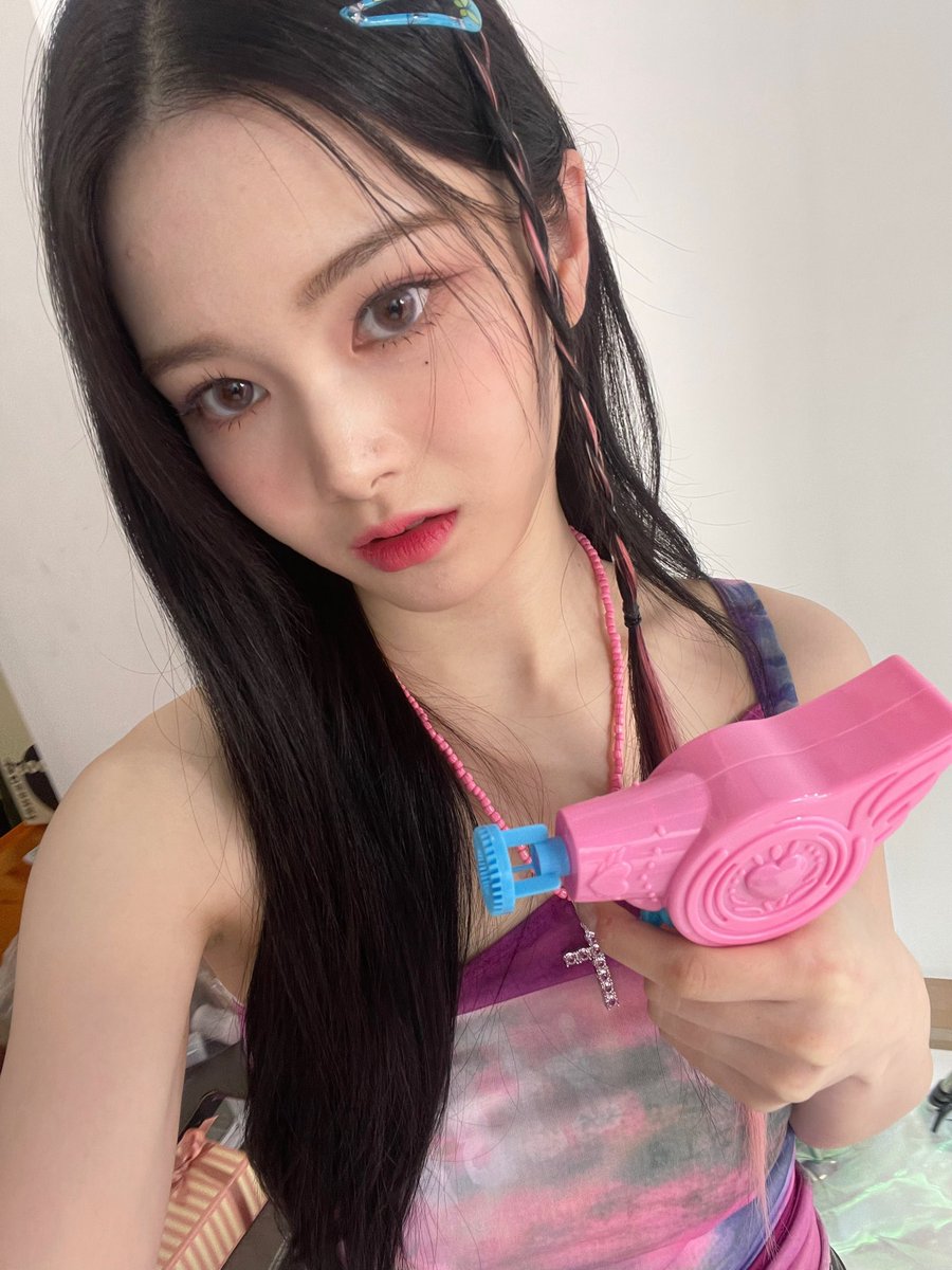 MayuDaily's tweet image. 💖 Pink photoshoot Behind photos 💖