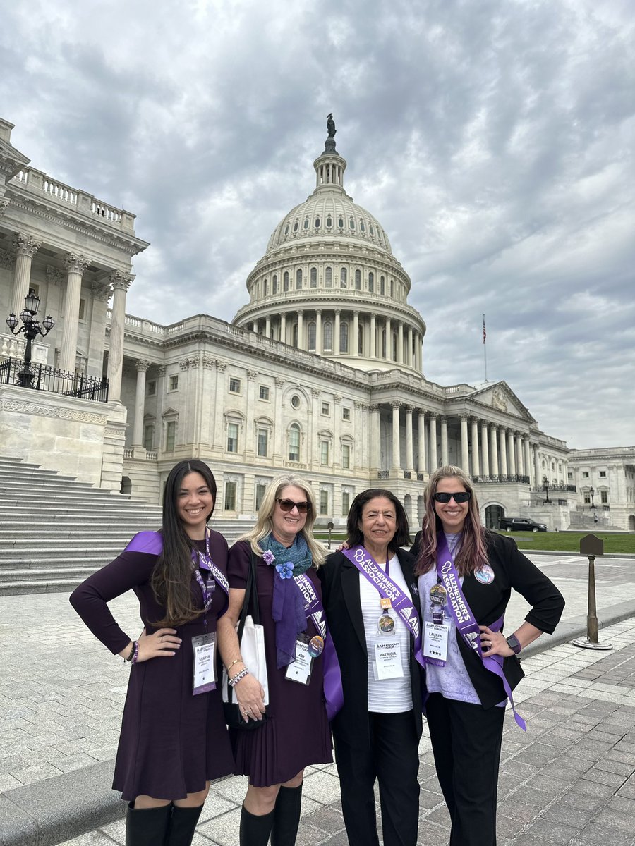 The mother/daughter duo’s are on the Hill! 💜💜 #EndAlz #AlzForum