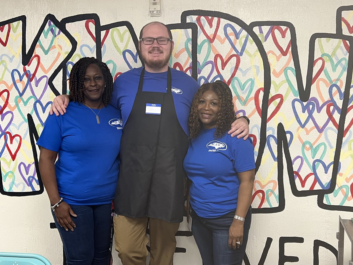 District 41 members Jeri Barnes, Matthew Russell and Dawn Dye are volunteering today at the Shepherd’s Table Soup Kitchen in Raleigh. #SEANCCares