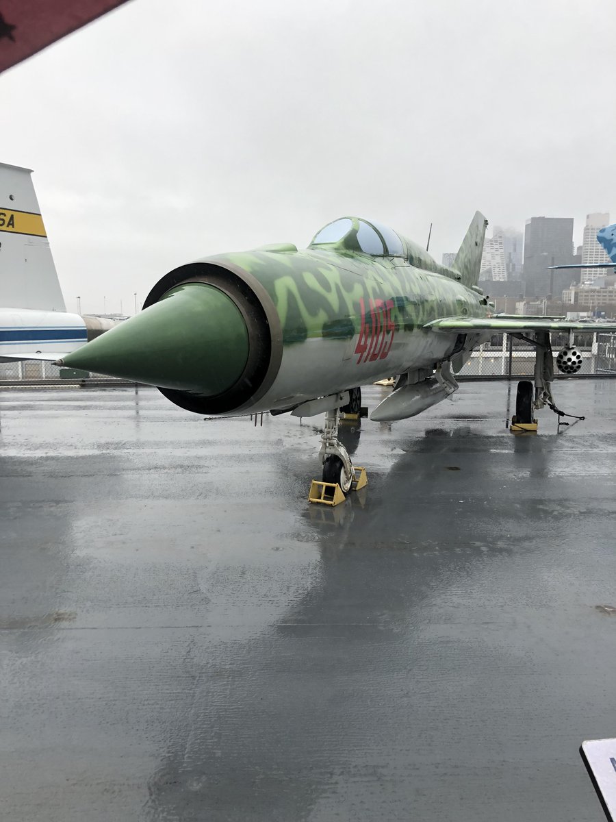 MiG-21 on USS Intrepid Museum 🇺🇸

#avgeek #airforce #aviation #aircraft #military #fighterjet #mig21