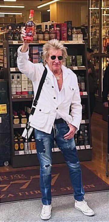 @rodstewart @wolfieswhisky Japan Ginza🥃👍😎