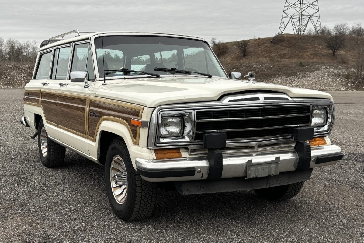 Now live at BaT Auctions: 1987 Jeep Grand Wagoneer. bringatrailer.com/listing/1987-j…