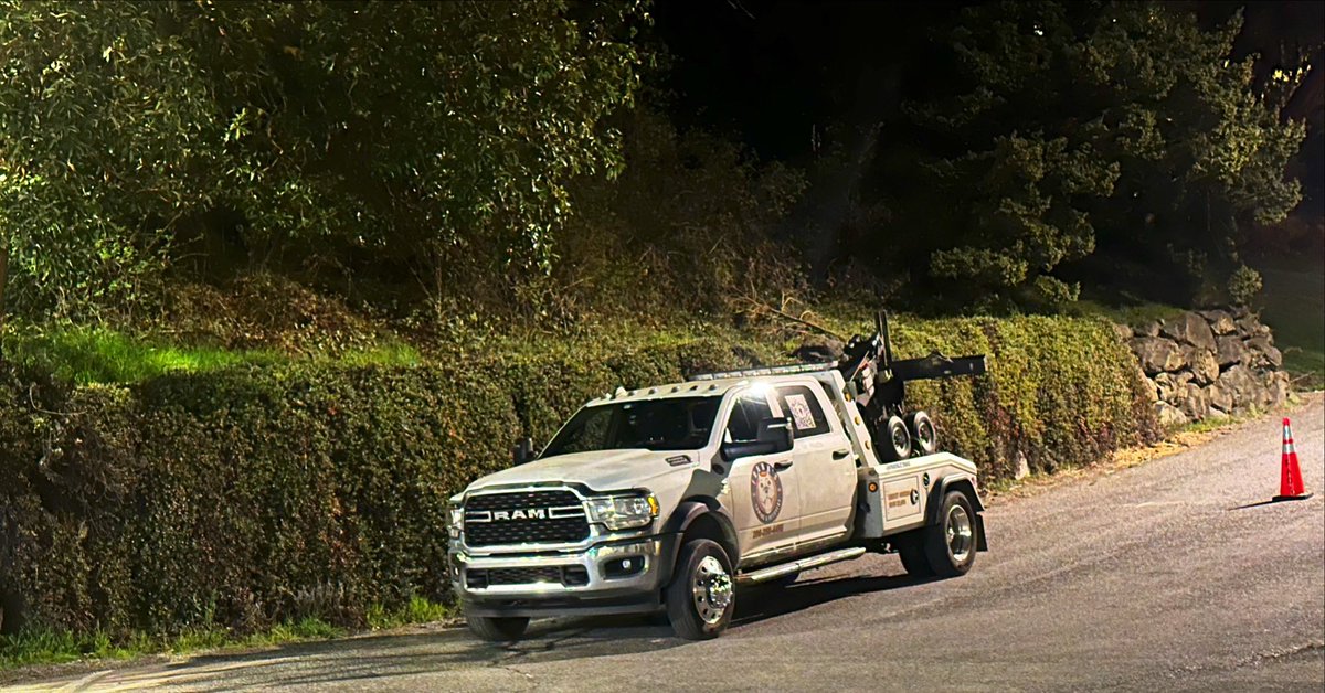 Late Night Vibes 🌌
#Towing #TowTruck #FYP #WA #SeattleWA #PNW #TowingAndRecovery #Truck #SmallBusiness #FamilyOwned #BetterBusinessBureau #BBB 
#Tow #TowLife #TowTalk #Dodge #AmericanTowman  #TowSociety #BuiltToServe 
#SlowDownMoveOverItsTheLaw #SlowDownMoveOver