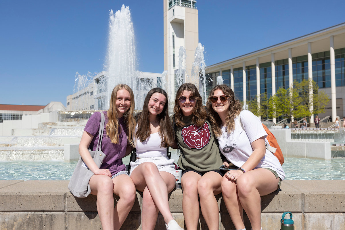 Fountain Day Update! ⛲ Due to rainy weather, Fountain Day has been rescheduled to April 16. Event details: 📅 Tuesday, April 16 ⏰ 11 a.m. - 2 p.m. 📍 Bear Head Plaza