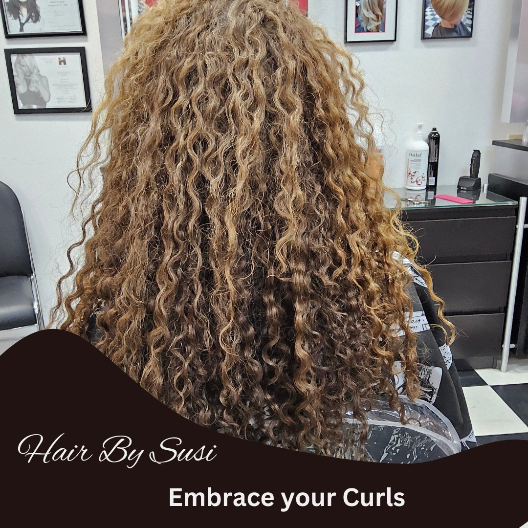 Embrace your curls #hairbysusi #shermanct #newmilfordct #newfairfieldct #pawlingny #curlygirl #embraceyourcurls #curlyhair #haircut #drycut  #ctstylist #curlscurlscurls