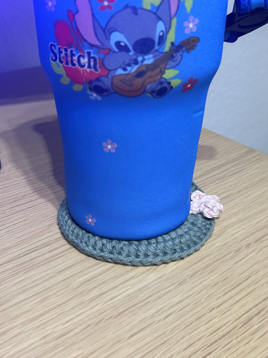 CiiNe_Christine's tweet photo. The cutest coasters ever!! I love them😍😍 https://t.co/miIybMqZVu