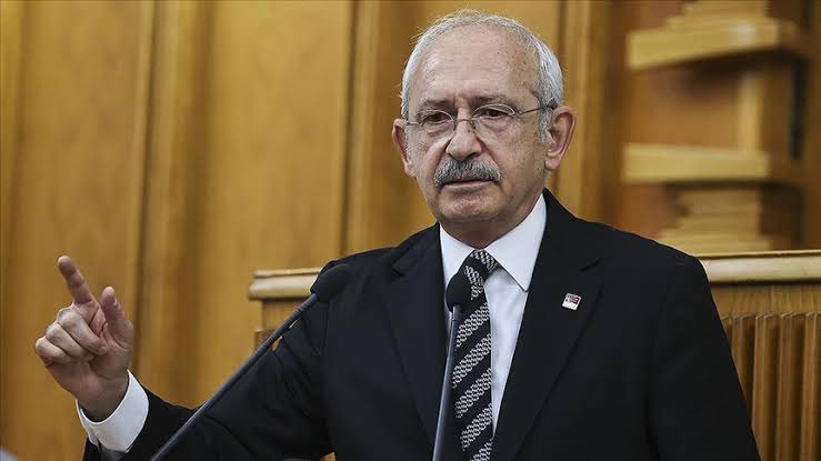Kemal Kılıçdaroğlu: Muhalif gazeteciler hapis yatıp bedel öderken Uğur Dündar’ın çarkı bi şekilde dönmeye devam ediyor