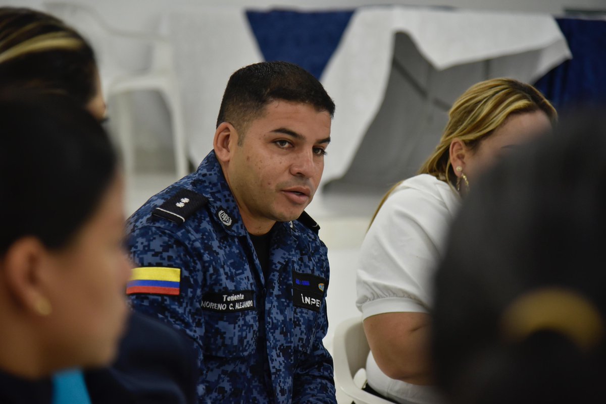 Con el acompañamiento del vice @cancinodiegoa, delegados de @MinjusticiaCo, @MinIgualdad_Col, @DefensoriaCol y la Personería municipal, se levantó huelga de hambre de 9 días del colectivo Jhonatan Sabogal en el centro penitenciario y carcelario de #Palmira, Valle del Cauca.