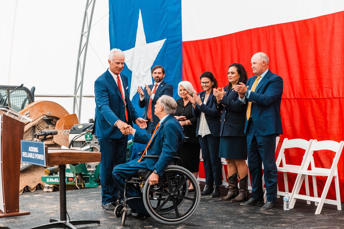 Joined @LCRA today to break ground for the two new peaker power plants in Maxwell. These plants will create over 300 good-paying jobs for Texans and add 380 megawatts of power to the state grid, ensuring it remains STRONG. Learn more here: bit.ly/49ug43R