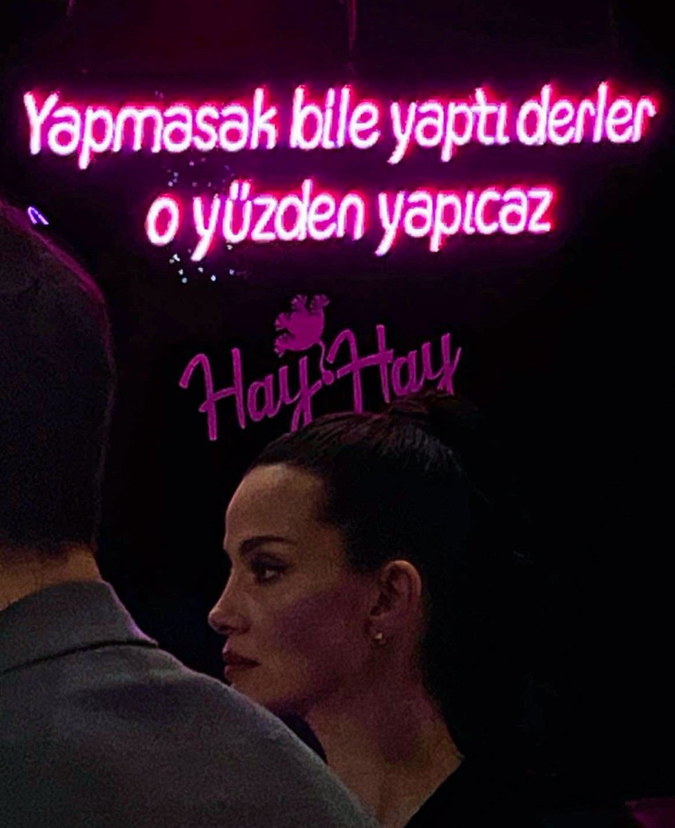 no context irem helvacıoğlu (@nocontextihlvc) on Twitter photo 