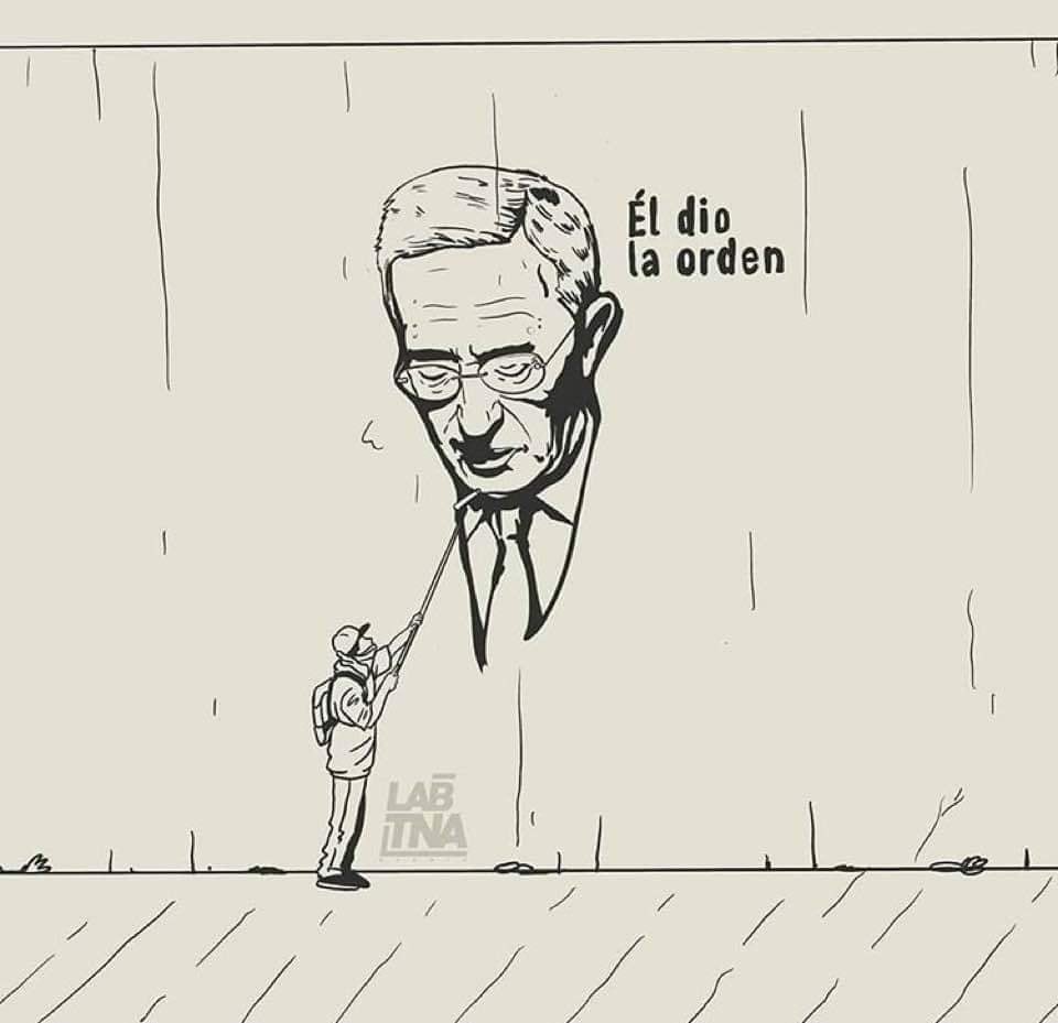 MissPoirot07's tweet image. Será que por fin sabremos ¿Quién dió la orden? #UribeAJuicio