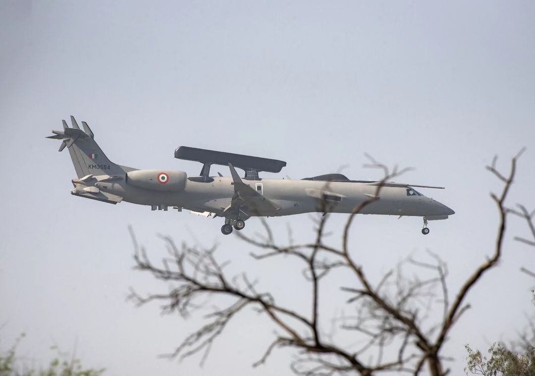 Rafale, Mirage-2k and Netra from the ongoing exercise Gagan Shakti.

📷 iaf_spotter/insta