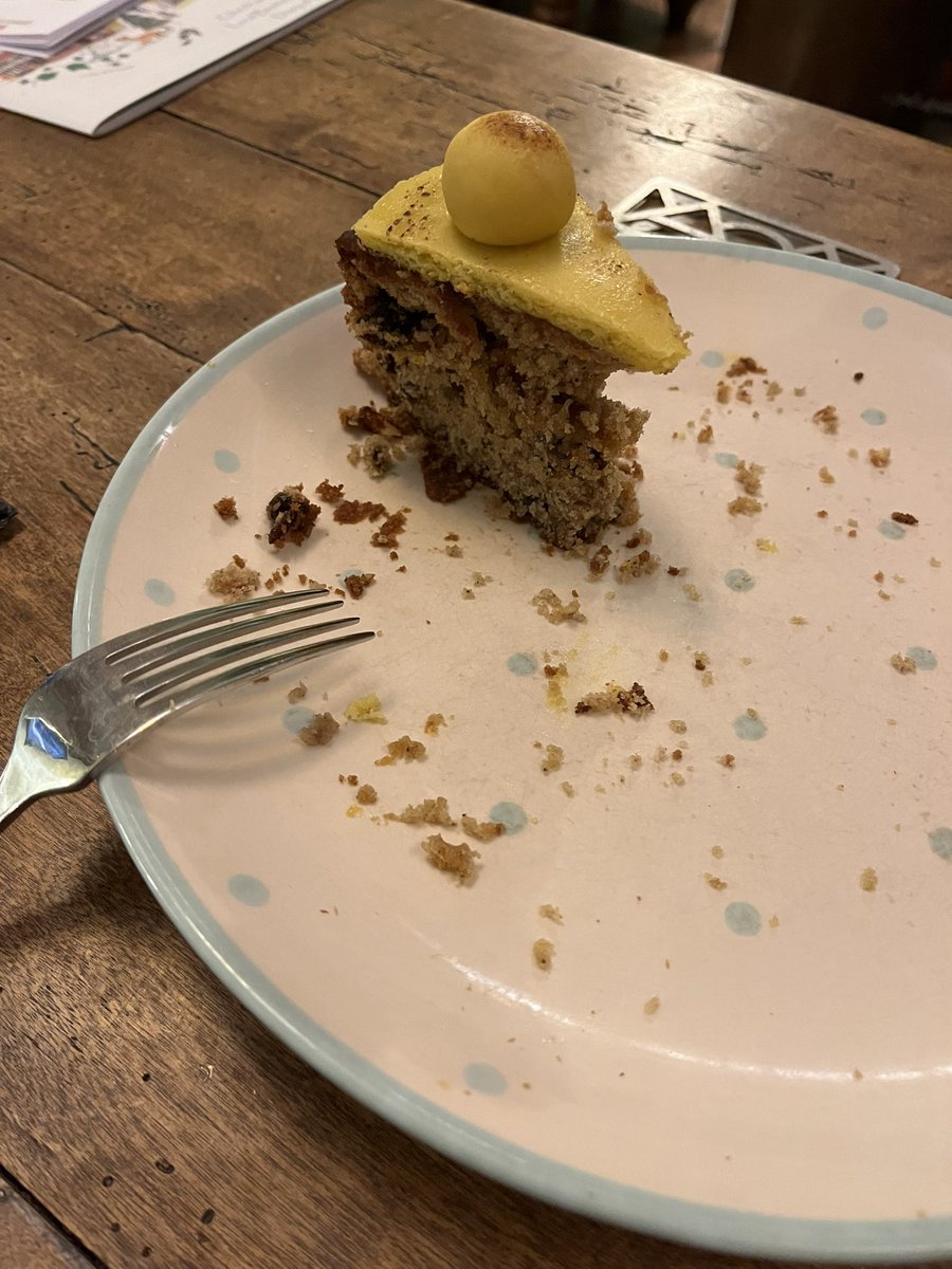 yager2015's tweet photo. The final piece of my #simnelcake is gone. Lasted well and was absolutely delicious! https://t.co/nCLwxNXxfC