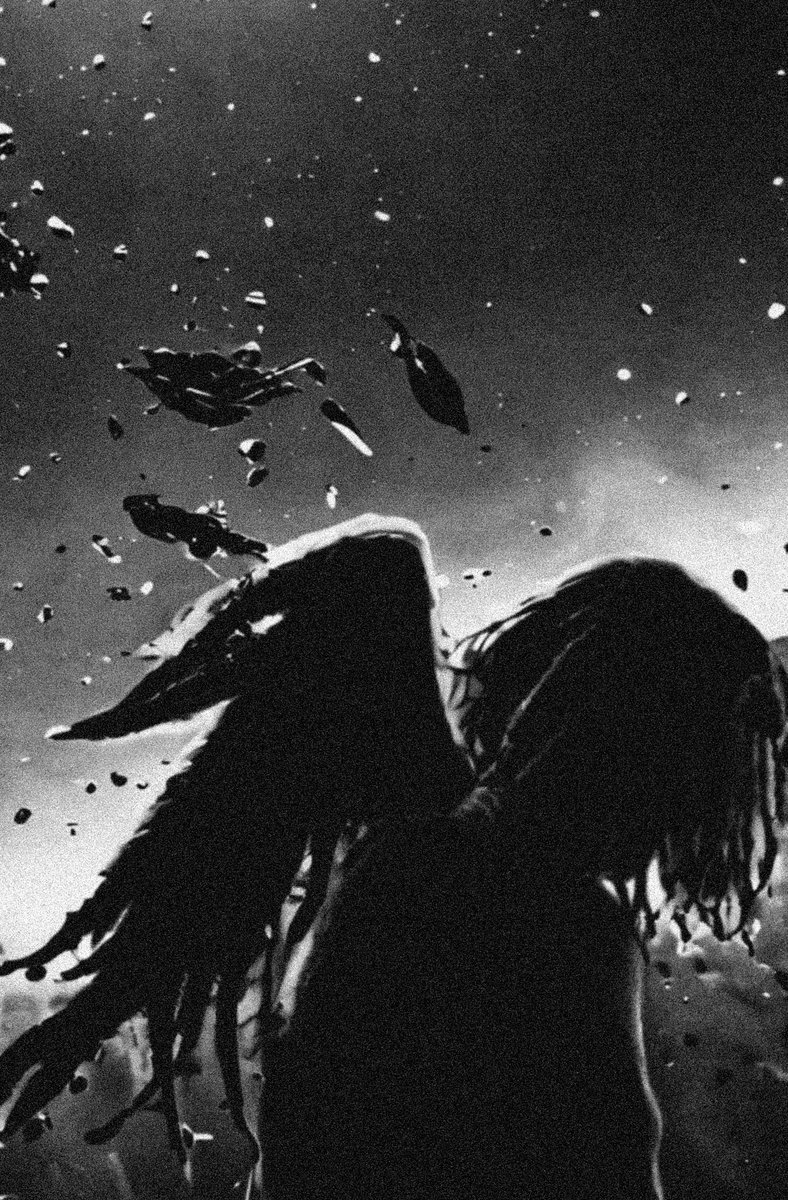 “The Broken Angel”

#photography #blackandwhite #art