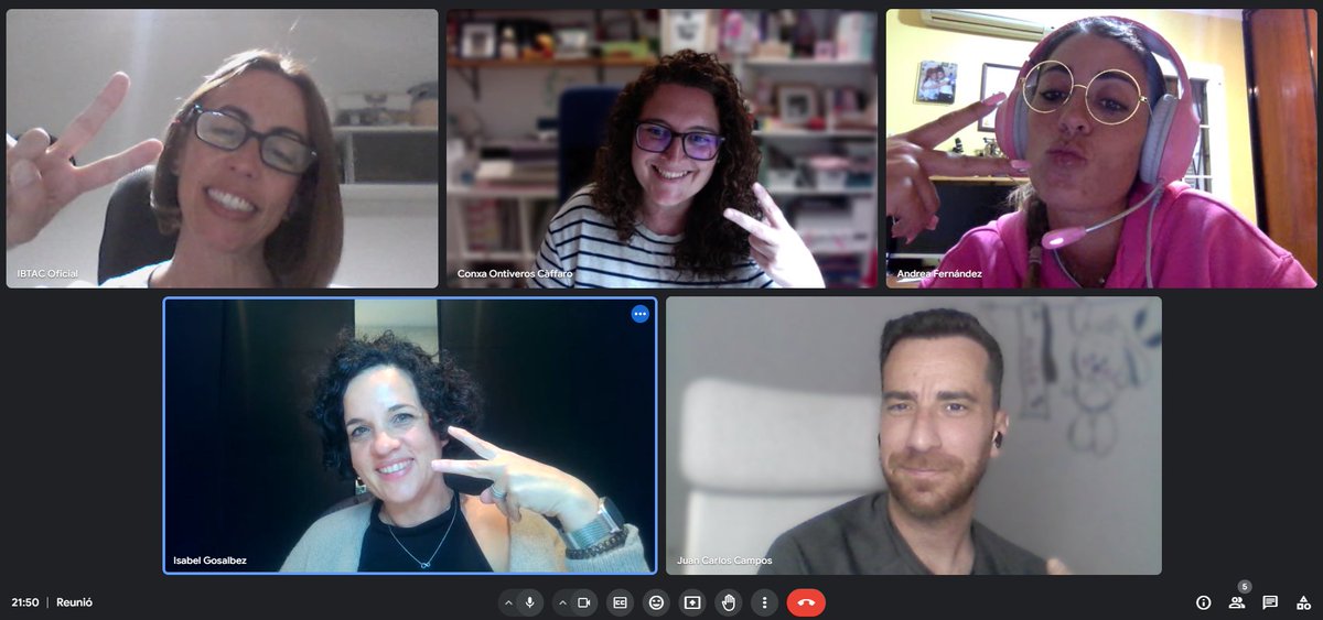 Pues aquí reunidos a las 21:45 para organizar #IBTAC24 Final Edition del próximo 20 de abril🤩 
Animaros a echar un vistazo a las presentaciones de los talleristas👇

sites.google.com/view/ibtac24tr…
#mallorca #edtech #educacion #tecnologia