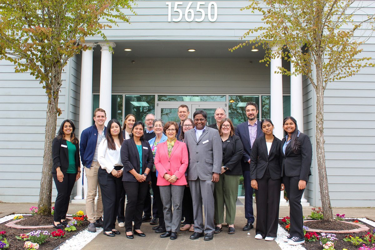 Suzanne Bonamici tweet media