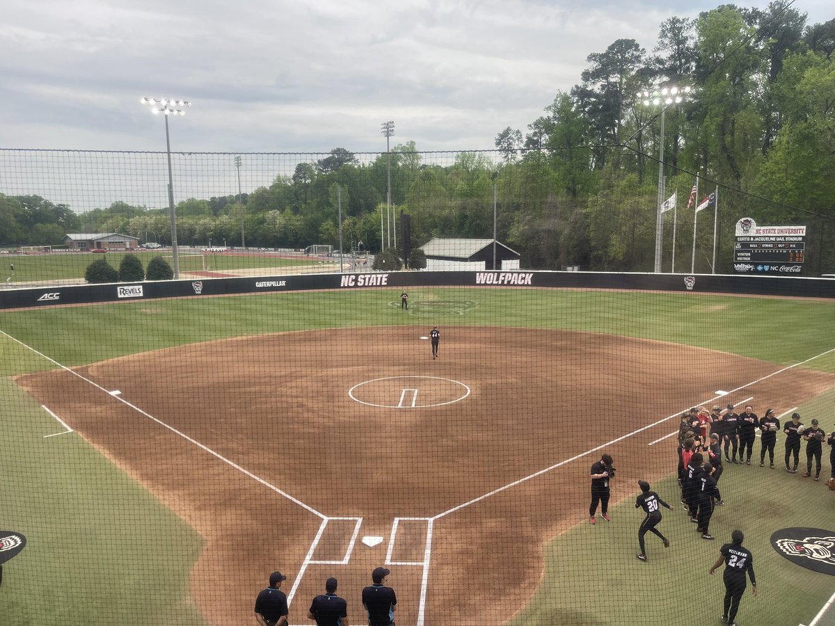 Join @fischerplum and I as we talk softball as @PackSoftball takes on @RoyalsSball 🥎🥎🥎 come learn and have some fun 🎉🎉