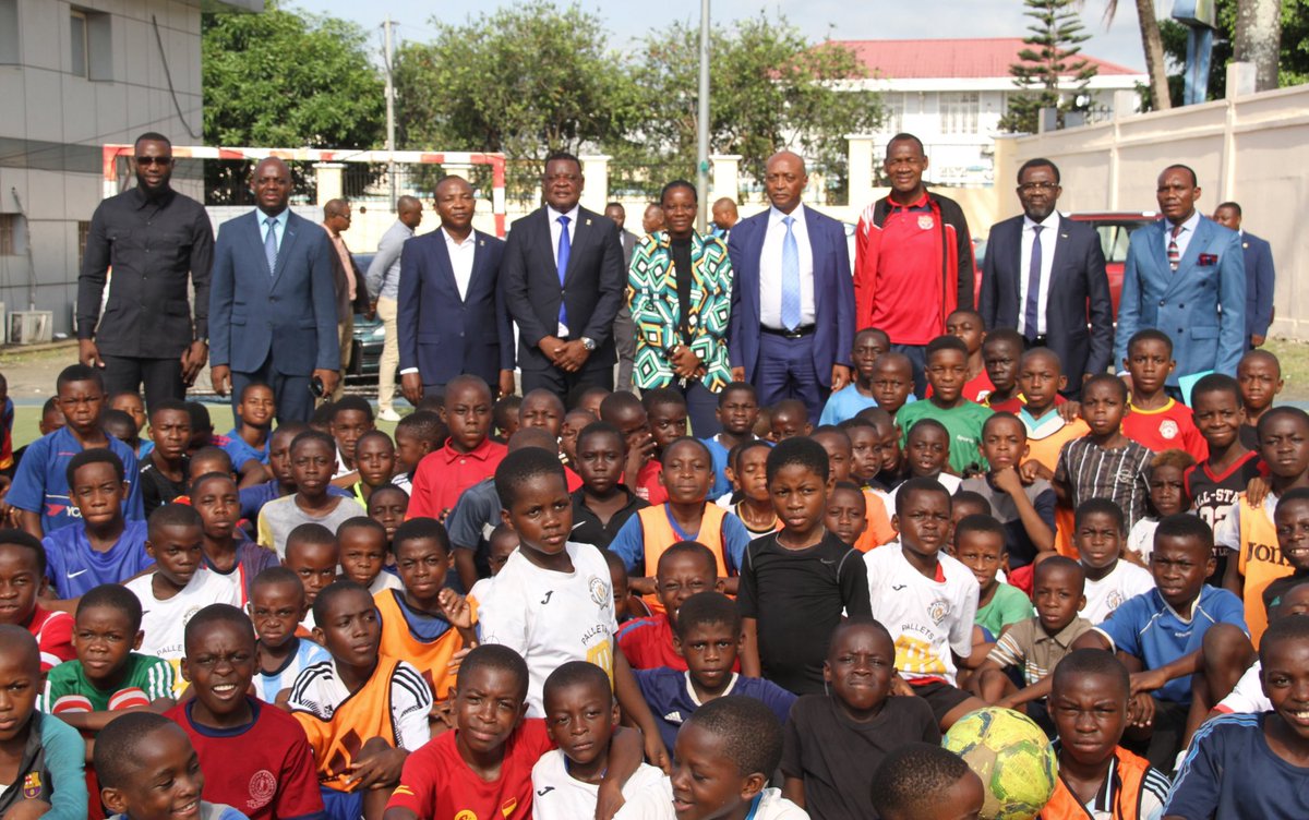 CAF President Dr Patrice Motsepe met with Equatorial Guinea's Minister of Sports & Youth Patricio Bakale Medja in Malabo today. As part of his working visit to the country, Dr Motsepe met earlier with the FA President, Mr Venancio Tomás Ndong and other local football stakeholders