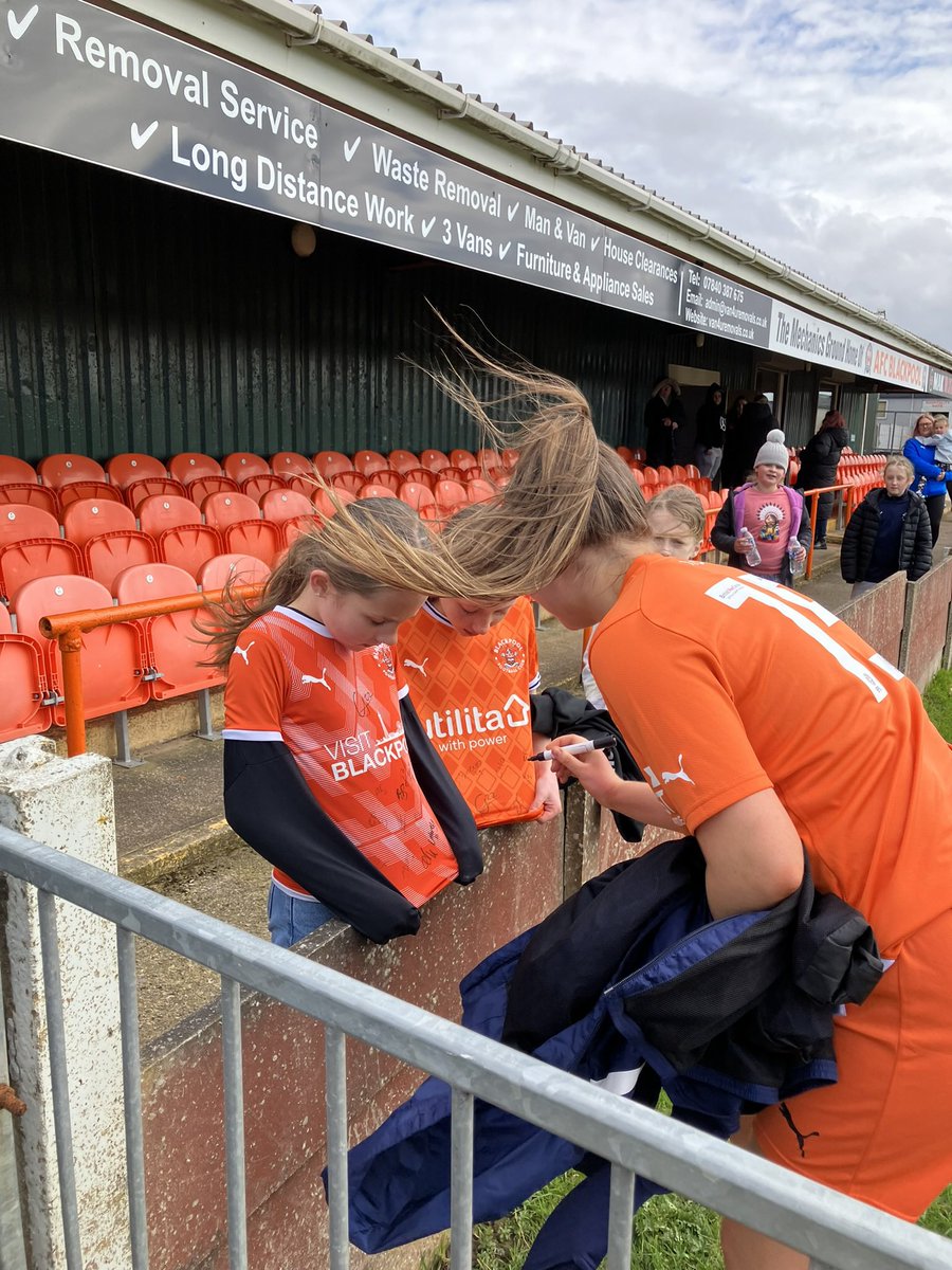 🧡 Thank you to our young fans for coming down to our most recent home match. Our players were delighted to sign some shirts for them 🖊️ Come on down to our new venue at AFC Blackpool! Refreshments and food/drink are available each week in the bar area