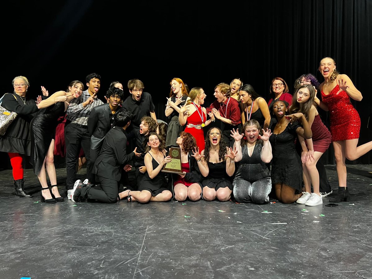 .@ehsfrisco, @fhsraccoons, @lebanontrailhs and @pchsfrisco are moving on to the Area One-Act Play Contest! 🎭 Learn more: ow.ly/naIv50RaT2r