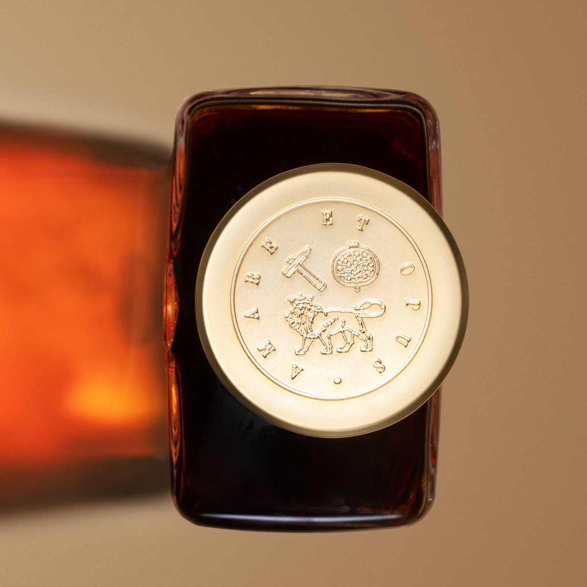 Founder’s Collection Mizunara is the result of a journey across distant lands in the pursuit of something truly remarkable, mingling elegantly with hand-selected Japanese Mizunara Oak.

Only 2,200 bottles of this 15-Year-Old Kentucky Straight Bourbon are in existence.

Available