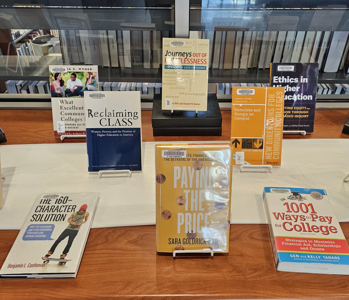 Need some resources for #FinancialAid? #Checkout our Pell Grant display! #wereheretogetyouthere #librarylife @northeaststate