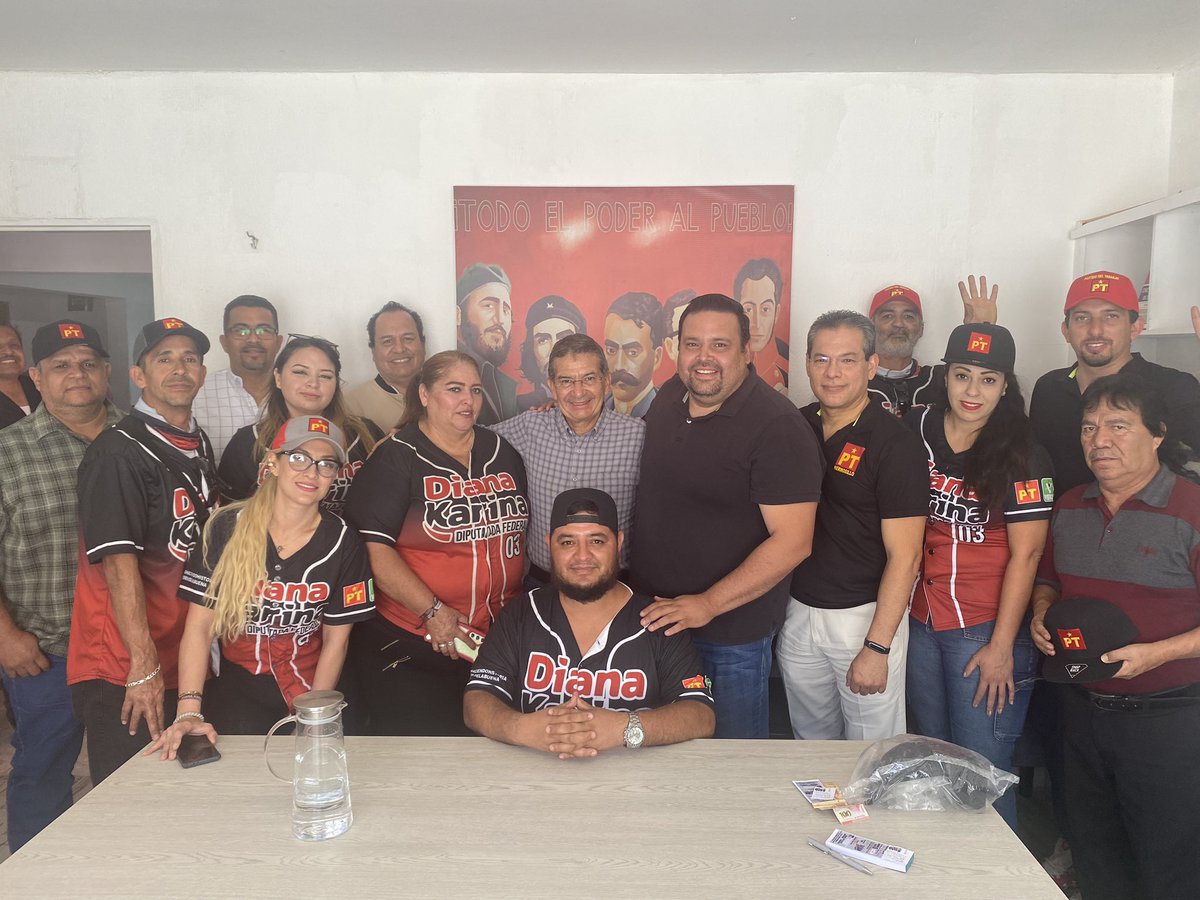 Tuvimos la visita de mi gran amigo @BarrazaAlmazan en las oficinas del @PTSonora1 estamos listos para ganar el distrito x, trabajo en equipo y unidad se lograra. ¡Vamos a ganar! 👏👏👏 ¡El PT está de tu lado! 👊🏻