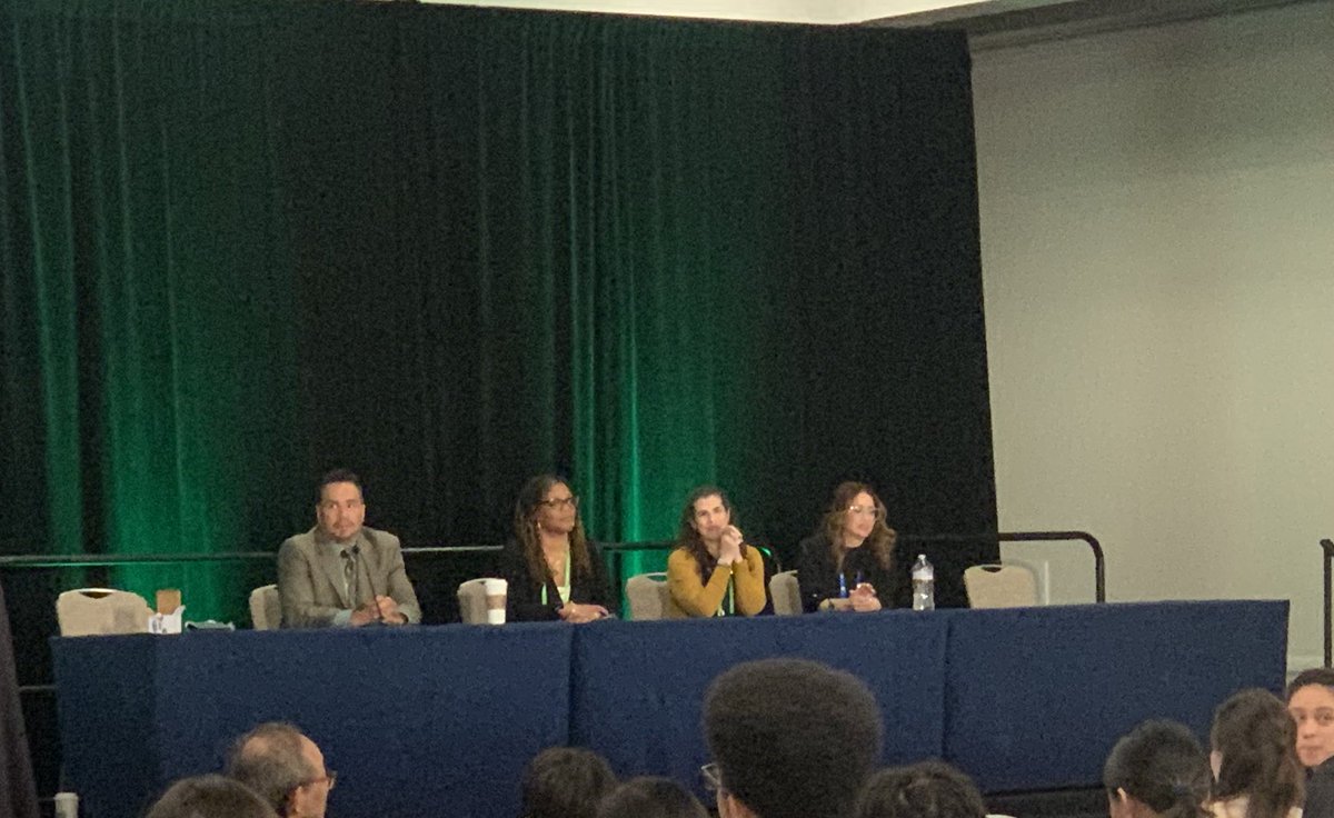 This morning I had the honor of representing <a href="/AACR/">AACR</a> Scientist -&gt; Survivor program to tell my cancer story to over 200 high school students who are interested in career in cancer research. Our future is bright with these students leading the way. #AACR24 #AACRSSP