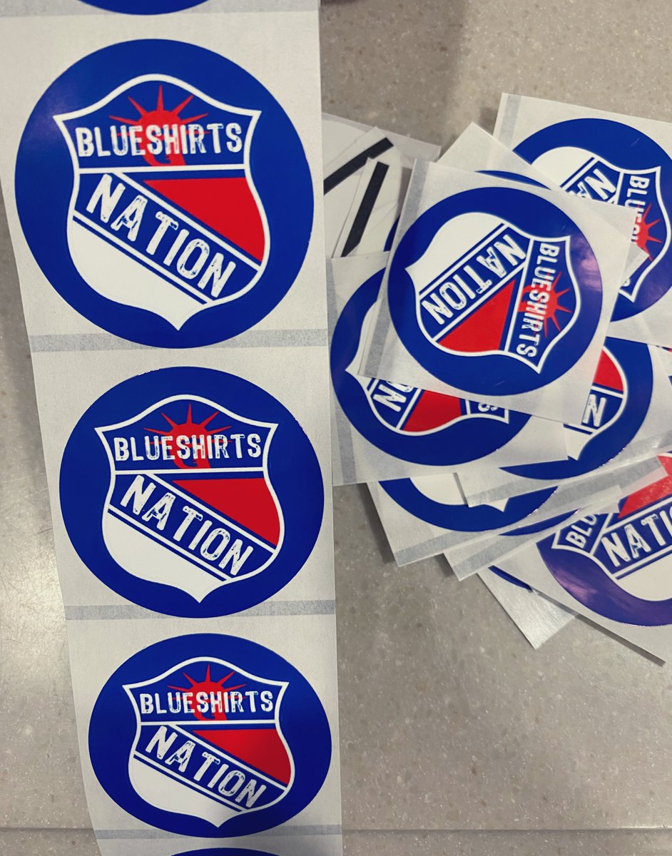 🚨GIVEAWAY ALERT🚨

For Every Rangers Goal Tonight We Will Giveaway Some Stickers! #nyr 

🟥RETWEET
⬜️FOLLOW
🟦LETS GO RANGERS!