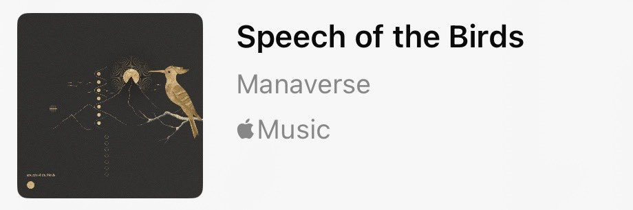 بإشارة من هدهدٍ حكيمٍ، تستقيم أجنحةُ طيورٍ جريحة، وتحلّق نحو جبل قاف؛ حيث العنقاء، رمز النهوض.

تخوض رحلتها عبر سبعة أغانٍ رقمية، ترمز لمنازل الوعي السبعة.

جُسّدت في أول الإصدارات العالمية من اَنات
عبر <a href="/ManaMetaverse/">مَناڤيرس🎧</a>
 التي تنوي المساهمة في نهوض الموسيقى السعودية عالمًيا والتحليق
