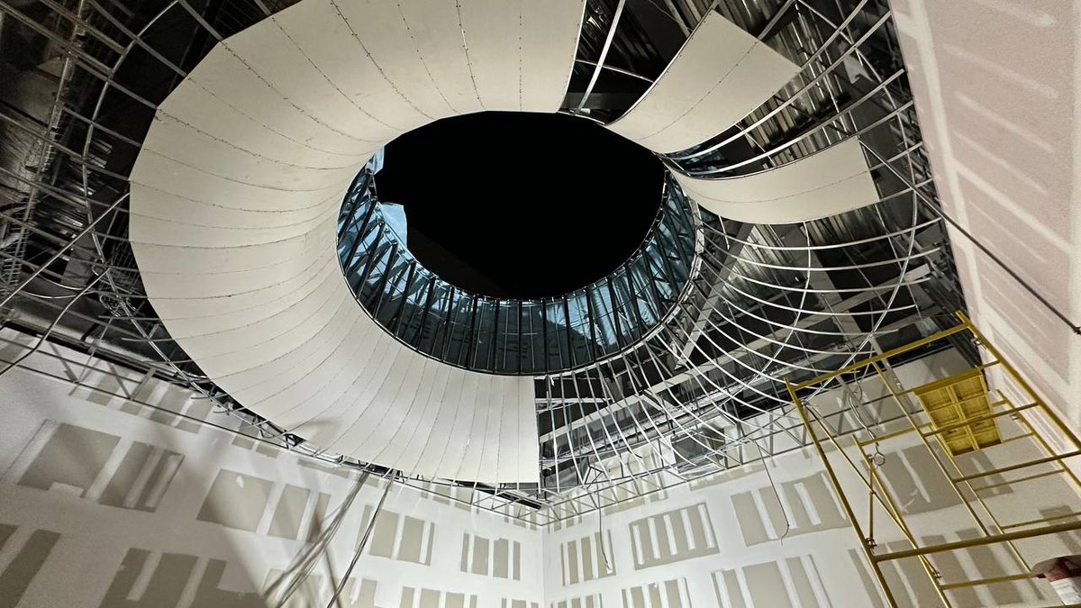 EnriqueAlfaroR's tweet image. Lo que se está preparando en Japi, que por años fue conocido por miles de familias como el Trompo Mágico, es sencillamente espectacular. Miren estas imágenes que son apenas una probadita de la iluminación exterior, interior y arquitectónica que tendrá este lugar.

Aquí habrá un