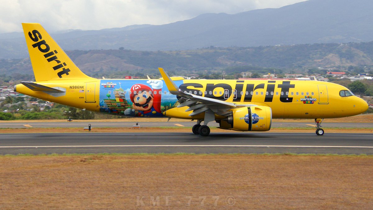 Pintura especial de @SpiritAirlines el día de hoy en SJO alusiva a Super Nintendo World. Foto por Kenneth Mora @CR_Aviation @CrAereo @Aviabird @MikeRomeoAv #ADSB