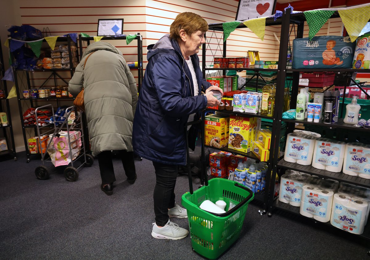ChronicleLive's tweet photo. Newcastle food pantry saves community £27,000 in a year
https://t.co/kJbFkALbF5 https://t.co/WkOYJxbabd