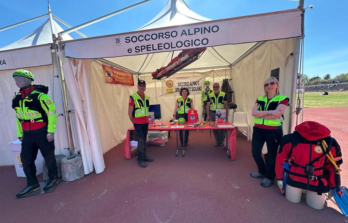 Presenti a #Catania, dal 9 all'11 aprile, all'edizione 2024 del Salone dello Studente.
#SaloneUnict2024
#Unict