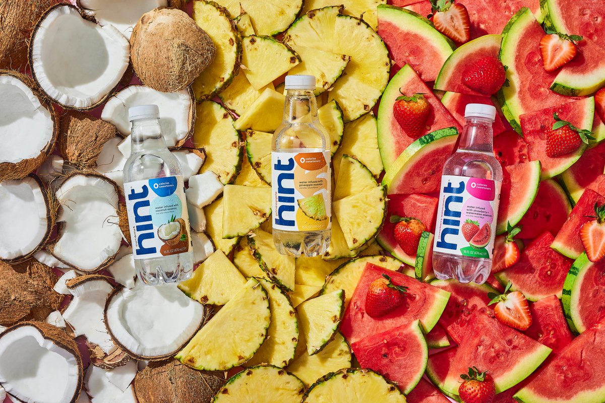 Get ready to hydrate with the flavors of the tropics with our NEW online exclusive Variety Pack! 🏝️ #HintWater 🥥 Coconut 🍍 Pineapple 🍓🍉 Strawberry Watermelon Shop: drinkhint.com/collections/ne…