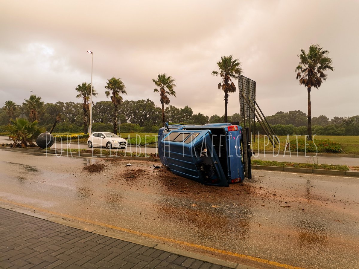 Allister Miller Drive @FatalMoves @AlgoaFMNews @HeraldNMB @EMER_G_MED @jour_maine @ER24EMS @AccidentAwareSA @EWNTraffic @stanfromibf @ROADIMS @Netcare911_sa @EMERGCONTROL @jacquesbrand @ettiennepel @IrenePretorius5 @GardmedPE @AlgoaFM @_ArriveAlive @FmLuister