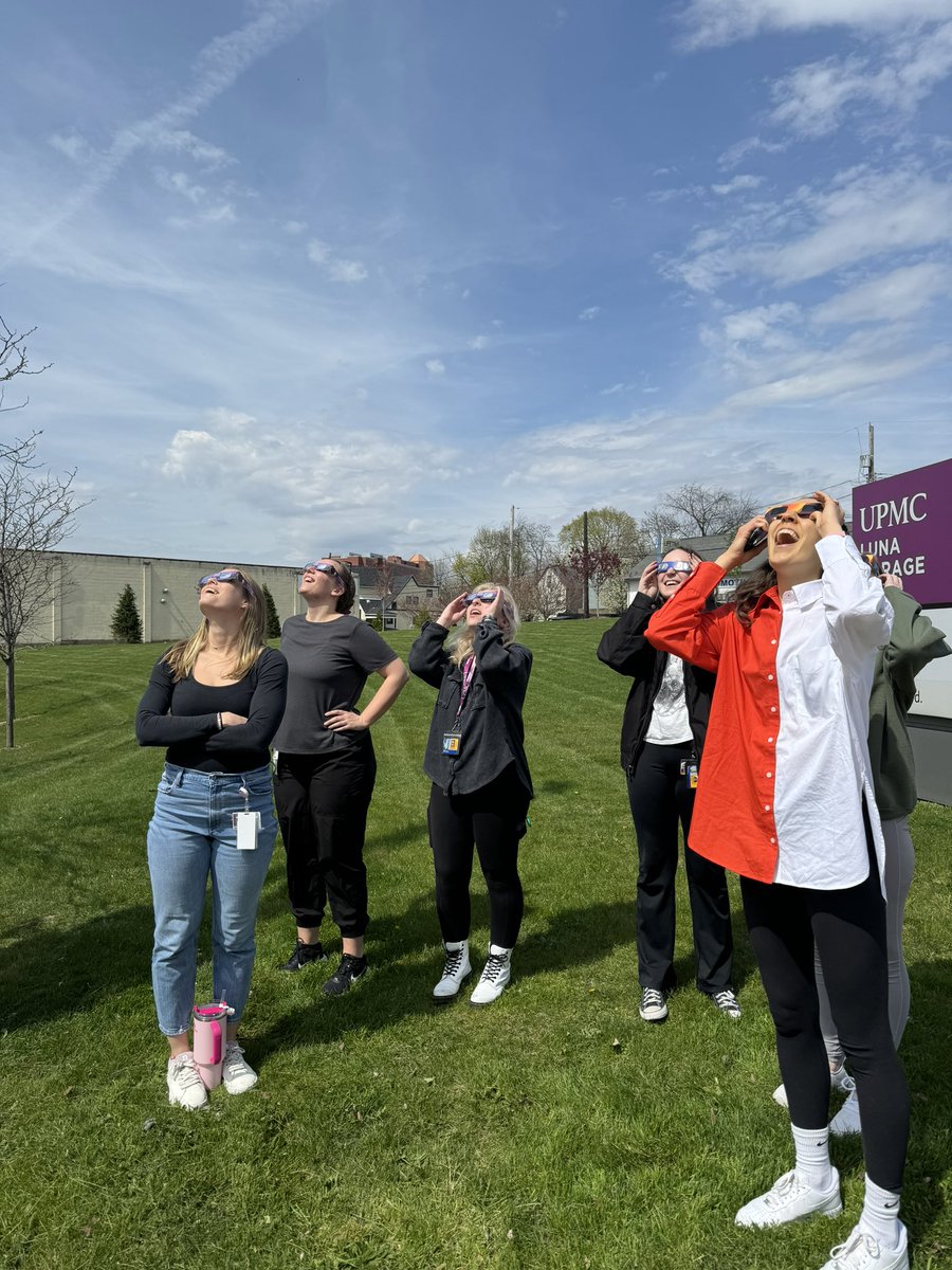 Extended lab family enjoying our 98% 🌚