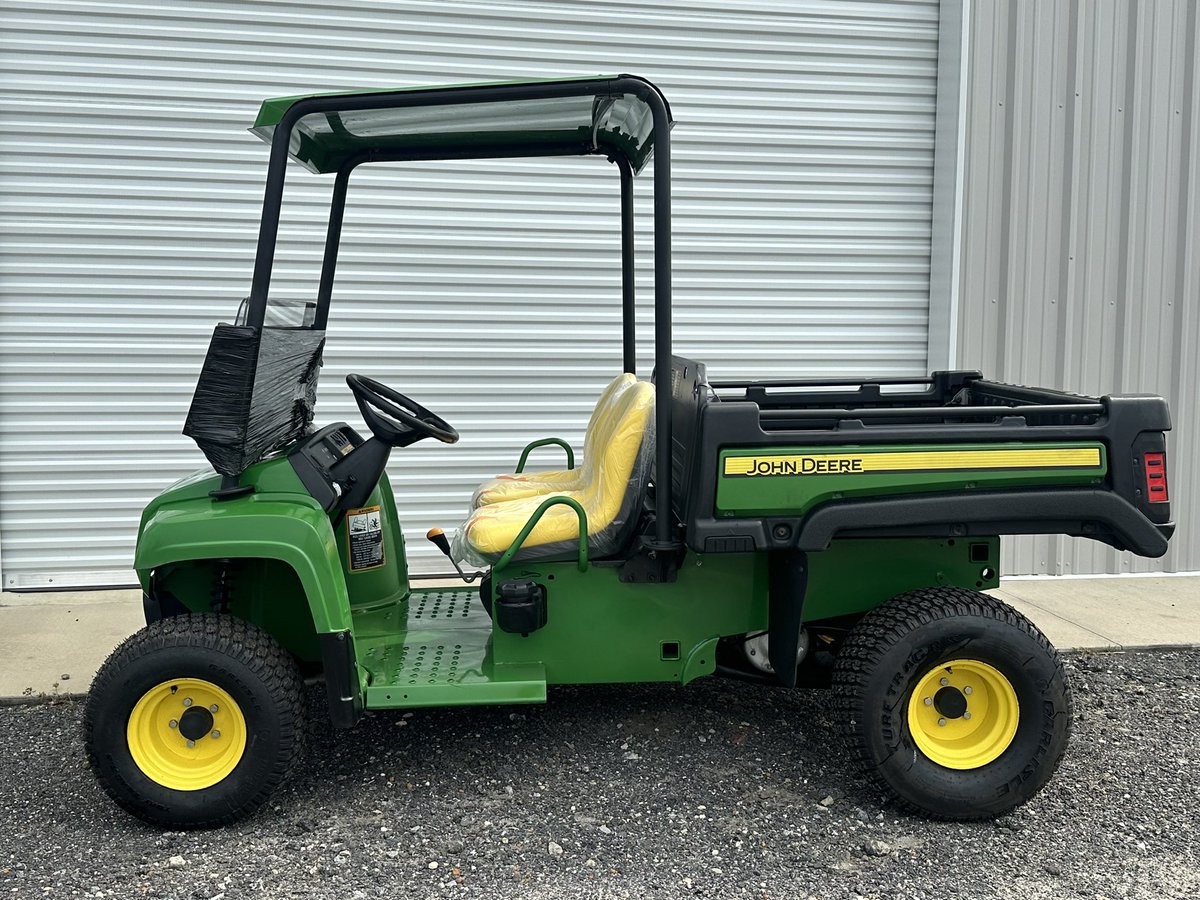 CST30439's tweet photo. 2019 John Deere  TX Turf Gator. This unit includes Electric dump bed and hard top. Totally recondition and serviced. Please pm for pricing and shipping  availability. @chris_parker222 @ParkerResources @TheCoachesBoxGA https://t.co/eOE1OVSj2c