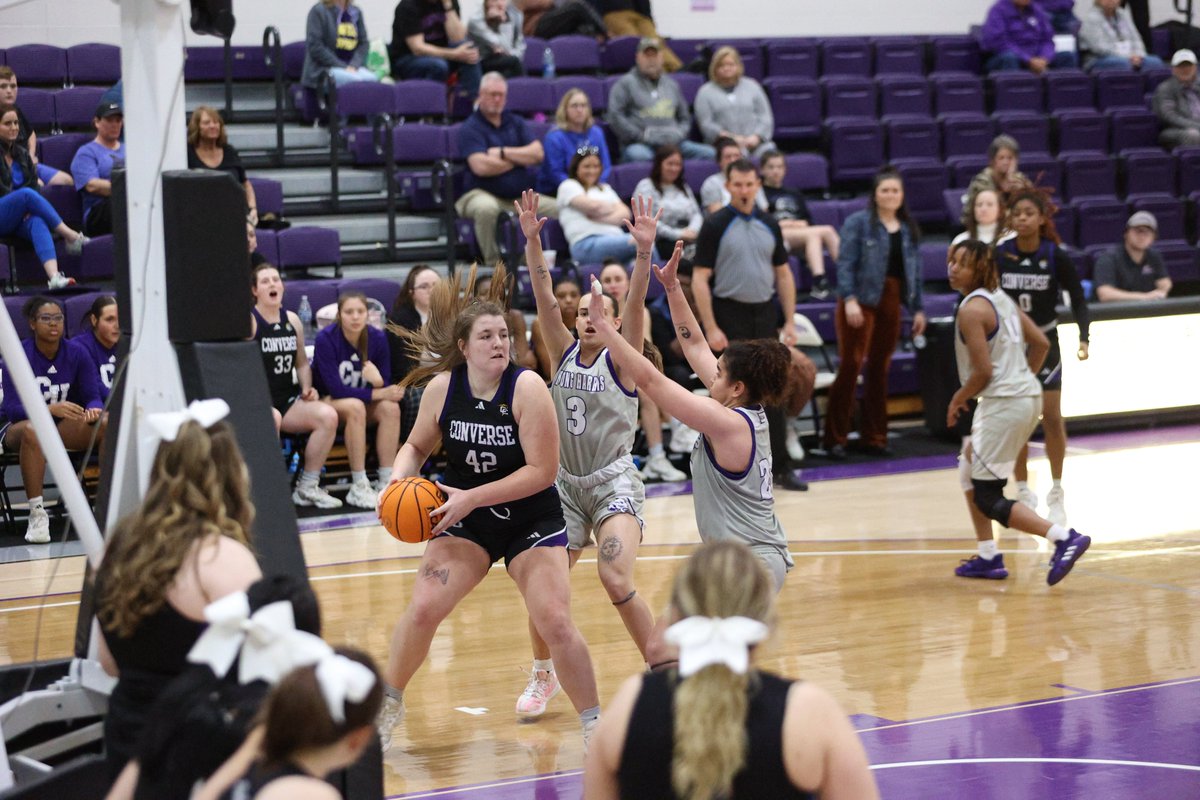 Congratulations to Sydney Wilson on being named a finalist for the @ConfCarolinas Murphy Osborne Award! #GoValkyries 📰shorturl.at/itxW5