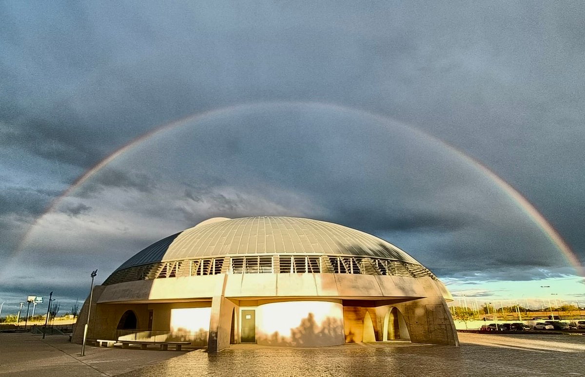 ⛪️Hoy, 9 de abril de 2024, celebramos la Ceremonia de Dedicación de la nueva Capilla de la Universidad Francisco de Vitoria a las 19:00. Puedes seguir la ceremonia en directo en el siguiente enlace👇 youtube.com/watch?v=6he5Pp…