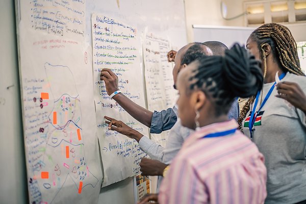 Water scarcity isn't just a challenge; it's a reality for communities in Kenya's Tana River County. Find out how @UNDPAccLabs is using collective intelligence to map water resources, empowering communities to adapt & thrive in the face of climate change: go.undp.org/Ct65