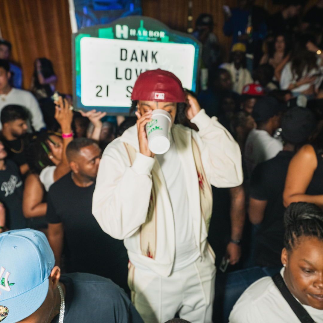 dankcanna's tweet photo. DANK nights with the legendary @21SAVAGE at Harbor NYC! 🍃🗡️🕺💫

Learn more at https://t.co/VfRFx6fzoD! 🔗 https://t.co/fOBrakGx6J